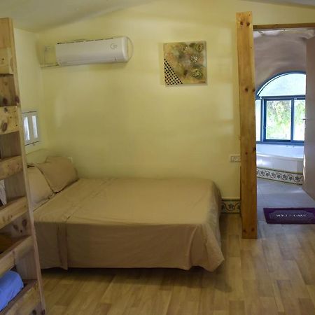 Bed and Breakfast Dutch Farm Israel Sede Zevi Экстерьер фото