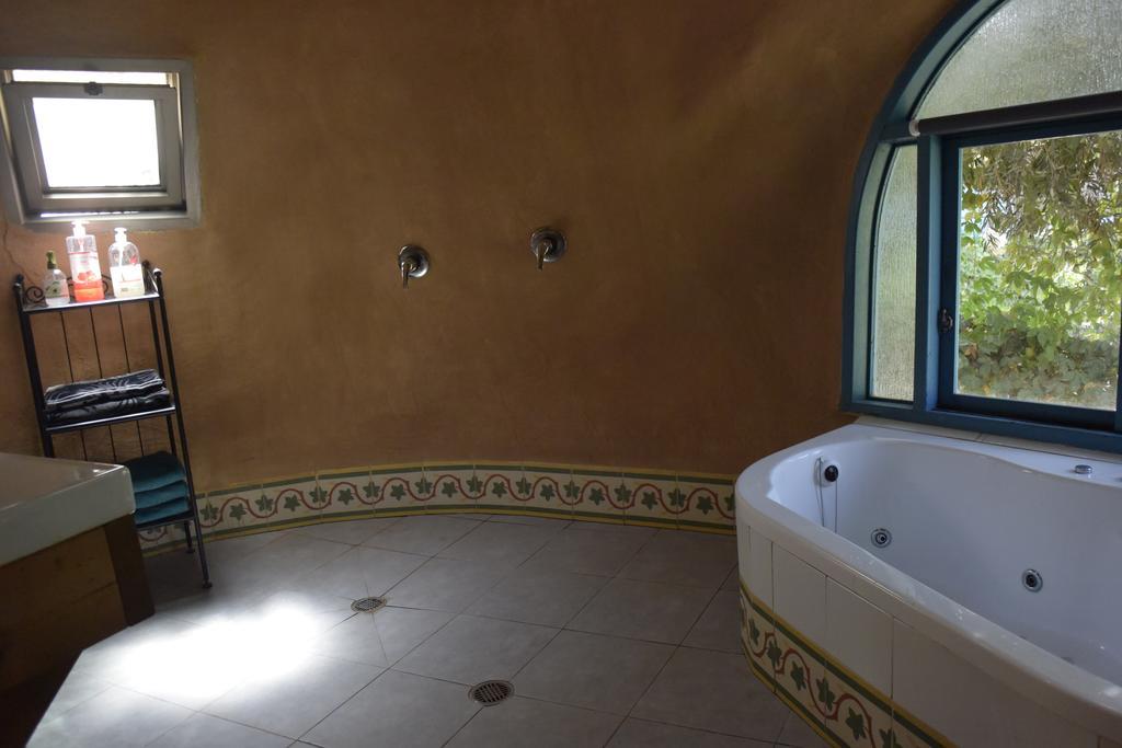 Bed and Breakfast Dutch Farm Israel Sede Zevi Экстерьер фото