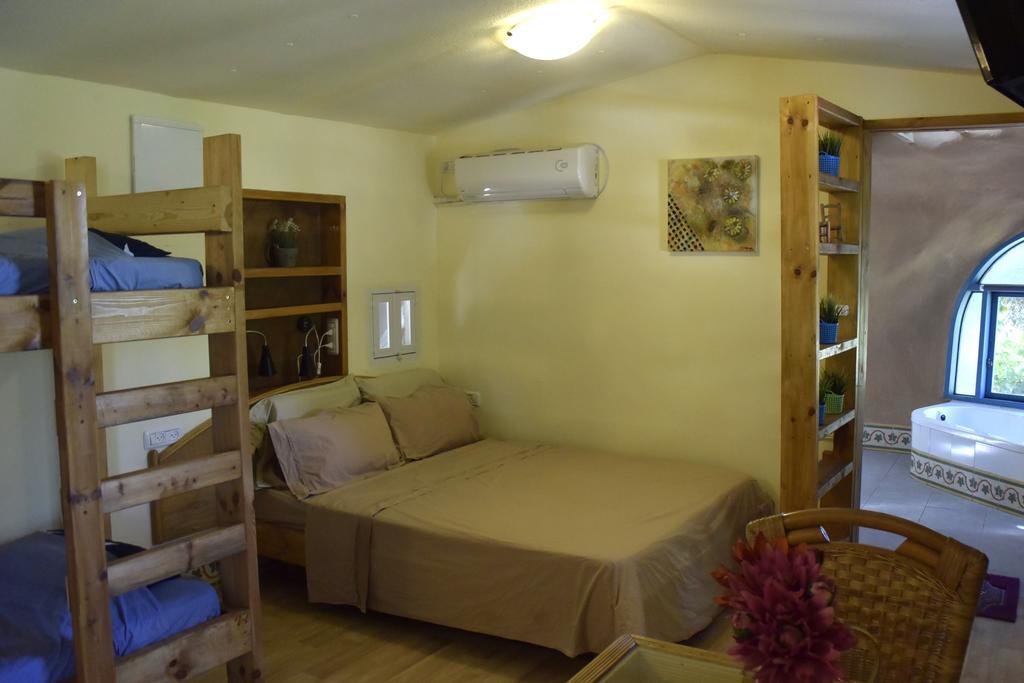 Bed and Breakfast Dutch Farm Israel Sede Zevi Экстерьер фото
